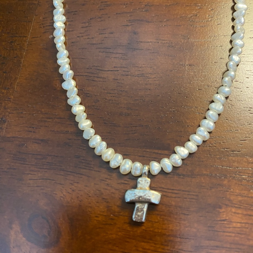 Silpada freshwater pearl bead and sterling silver cross pendant necklace